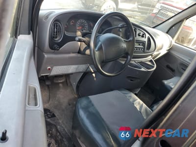 Zdjęcie 8 z 13 samochodu: 2000 FORD ECONOLINE E350 SUPER DUTY CUTAWAY VAN VIN:1FDWE35SXYHA79161 - miniatura