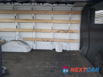 Zdjęcie 11 z 13 samochodu: 2021 GMC SAVANA G2500 VIN:1GTW7AFP6M1300318 - miniatura