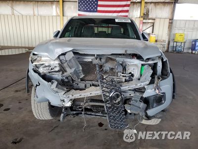 Piąte zdjęcie samochodu w środku: 2019 TOYOTA TACOMA DOUBLE CAB VIN:3TMCZ5AN8KM271480 - miniatura