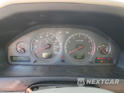 Zdjęcie 9 z 11 samochodu: 2004 VOLVO V70 FWD VIN:YV1SW59V542407951 - miniatura