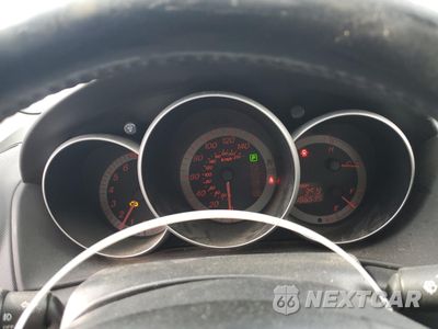 Zdjęcie 9 z 14 samochodu: 2004 MAZDA 3 S VIN:JM1BK323441157249 - miniatura