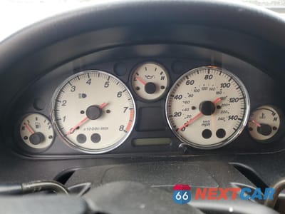 Zdjęcie 9 z 14 samochodu: 2001 MAZDA MX-5 MIATA BASE VIN:JM1NB353510214679 - miniatura