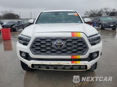 Piąte zdjęcie samochodu w środku: 2023 TOYOTA TACOMA DOUBLE CAB VIN:3TYCZ5AN6PT161149 - miniatura