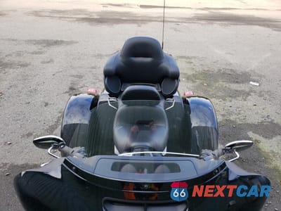 Piąte zdjęcie samochodu w środku: 2020 HARLEY-DAVIDSON FLHTCUTG VIN:1HD1MAF17LB858197 - miniatura