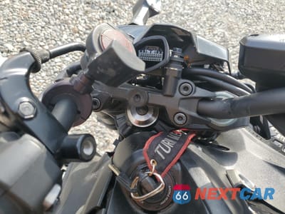 Zdjęcie 7 z 10 samochodu: 2023 KAWASAKI ZR900 F VIN:ML5ZRDF19PDA61268 - miniatura