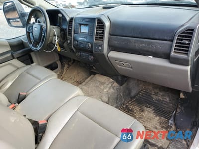 Zdjęcie 8 z 13 samochodu: 2021 FORD F550 SUPER DUTY VIN:1FD0X5HT9MED09347 - miniatura