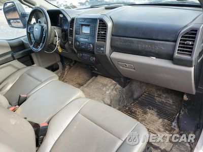 Zdjęcie 8 z 13 samochodu: 2021 FORD F550 SUPER DUTY VIN:1FD0X5HT9MED09347 - miniatura