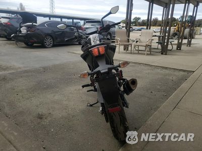 Czwarte zdjęcie samochodu z boku: 2022 KTM 390 DUKE VIN:MD2JPJ408NC253292 - miniatura