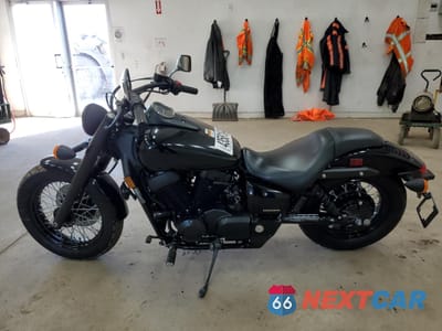 Trzecie zdjęcie samochodu z tyłu: 2015 HONDA VT750 C2B VIN:JH2RC5378FK501842 - miniatura