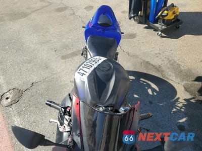 Piąte zdjęcie samochodu w środku: 2007 HONDA CBR600 RR VIN:JH2PC40027M003800 - miniatura