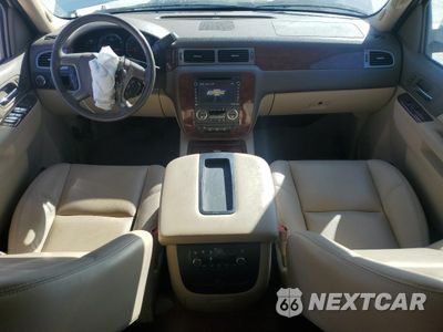 Zdjęcie 8 z 15 samochodu: 2013 CHEVROLET TAHOE C1500 LTZ VIN:1GNSCCE07DR300525 - miniatura