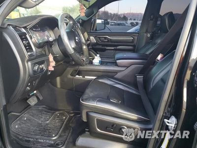 Zdjęcie 7 z 12 samochodu: 2019 RAM 1500 LIMITED VIN:1C6SRFHT4KN512714 - miniatura