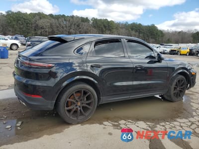Trzecie zdjęcie samochodu z tyłu: 2021 PORSCHE CAYENNE S COUPE VIN:WP1BB2AY1MDA46100 - miniatura
