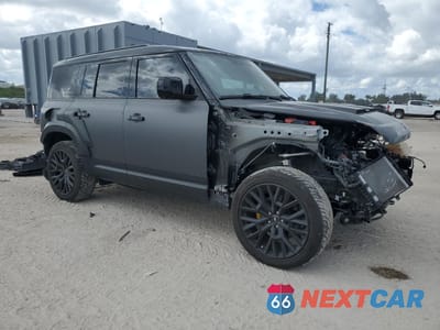 Czwarte zdjęcie samochodu z boku: 2023 LAND ROVER DEFENDER 110 S VIN:SALEJ7EX4P2241794 - miniatura