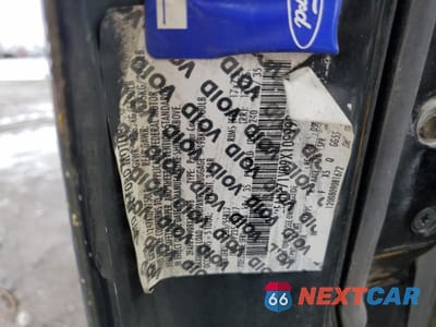 Zdjęcie 12 z 12 samochodu: 2009 FORD CROWN VICTORIA POLICE INTERCEPTOR VIN:2FAHP71V09X109998 - miniatura