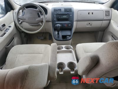 Zdjęcie 8 z 15 samochodu: 2005 KIA SEDONA EX VIN:KNDUP132256734210 - miniatura