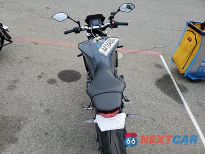 Zdjęcie 6 z 10 samochodu: 2022 YAMAHA MT09 C VIN:JYARN71Y4NA000599 - miniatura