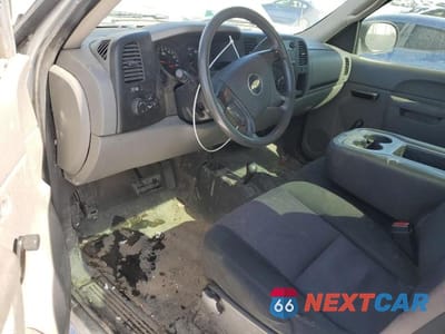 Zdjęcie 8 z 12 samochodu: 2012 CHEVROLET 1500 VIN:1GCNKPEA4CZ115663 - miniatura
