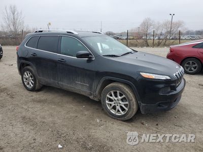 Czwarte zdjęcie samochodu z boku: 2016 JEEP CHEROKEE LATITUDE VIN:1C4PJMCSXGW143691 - miniatura