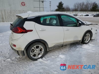 Trzecie zdjęcie samochodu z tyłu: 2021 CHEVROLET BOLT EV LT VIN:1G1FY6S04M4103352 - miniatura