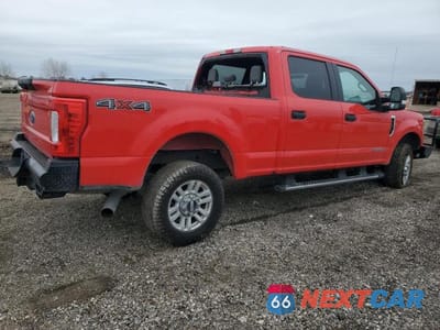 Czwarte zdjęcie samochodu z boku: 2017 FORD F250 SUPER DUTY VIN:1FT7W2BT9HEB16957 - miniatura