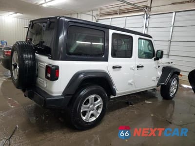 Trzecie zdjęcie samochodu z tyłu: 2018 JEEP WRANGLER UNLIMITED SPORT VIN:1C4HJXDGXJW150051 - miniatura