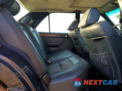 Zdjęcie 10 z 12 samochodu: 1994 MERCEDES-BENZ E 320 VIN:WDBEA32E1RC058240 - miniatura