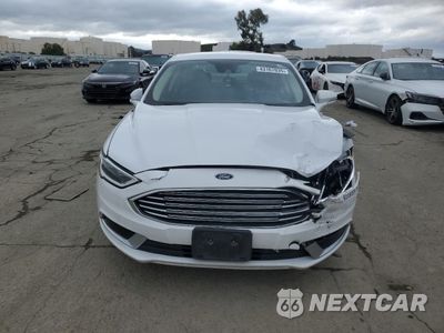 Piąte zdjęcie samochodu w środku: 2018 FORD FUSION SE HYBRID VIN:3FA6P0LU8JR129955 - miniatura