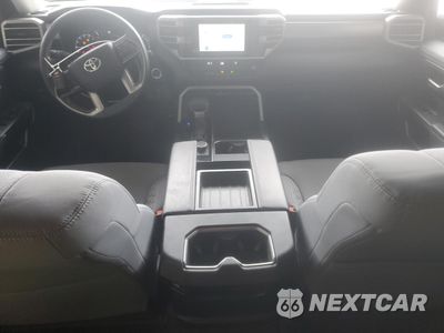 Zdjęcie 8 z 15 samochodu: 2022 TOYOTA TUNDRA CREWMAX SR5 VIN:5TFLA5EC1NX009590 - miniatura