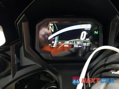 Zdjęcie 7 z 10 samochodu: 2020 KAWASAKI EX650 N VIN:ML5EXEN1XLDA07211 - miniatura