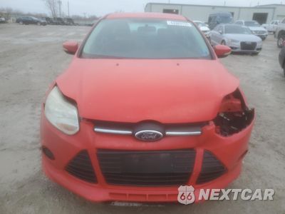 Piąte zdjęcie samochodu w środku: 2014 FORD FOCUS SE VIN:1FADP3K24EL321144 - miniatura