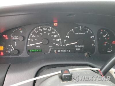 Zdjęcie 9 z 12 samochodu: 2001 LINCOLN NAVIGATOR VIN:5LMFU28R41LJ18753 - miniatura