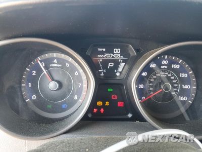 Zdjęcie 9 z 14 samochodu: 2013 HYUNDAI ELANTRA GLS VIN:5NPDH4AE4DH289596 - miniatura