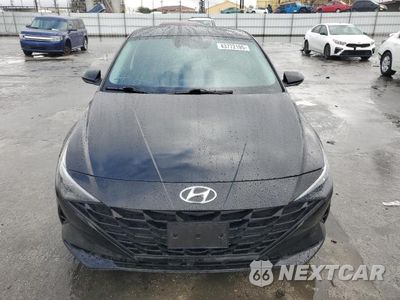 Piąte zdjęcie samochodu w środku: 2022 HYUNDAI ELANTRA SEL VIN:5NPLM4AG9NH063399 - miniatura