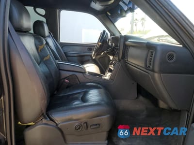 Zdjęcie 7 z 11 samochodu: 2003 CHEVROLET SILVERADO K3500 VIN:1GCJK33103F207512 - miniatura