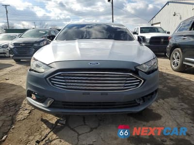 Piąte zdjęcie samochodu w środku: 2018 FORD FUSION SE HYBRID VIN:3FA6P0LU7JR242523 - miniatura