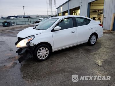 2017 NISSAN VERSA S 3N1CN7APXHL858242 - główne zdjęcie licytacji z USA - miniatura