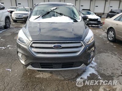 Piąte zdjęcie samochodu w środku: 2019 FORD ESCAPE SE VIN:1FMCU0GD8KUC23629 - miniatura