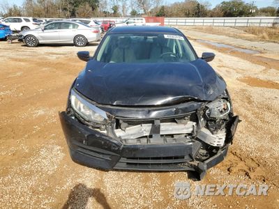 Piąte zdjęcie samochodu w środku: 2016 HONDA CIVIC LX VIN:19XFC2F50GE053105 - miniatura