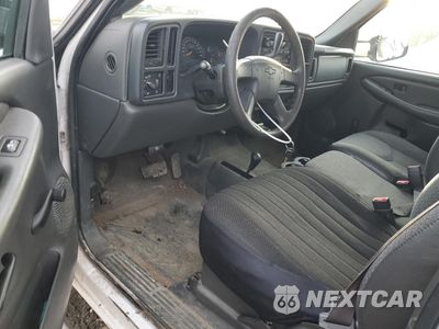 Zdjęcie 8 z 12 samochodu: 2003 CHEVROLET SILVERADO K2500 HEAVY DUTY VIN:1GCHK24U63E175205 - miniatura
