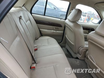 Zdjęcie 10 z 12 samochodu: 2004 MERCURY GRAND MARQUIS LS VIN:2MEFM75W24X650667 - miniatura