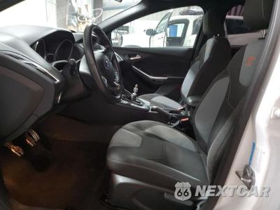 Zdjęcie 7 z 13 samochodu: 2016 FORD FOCUS ST VIN:1FADP3L92GL203575 - miniatura