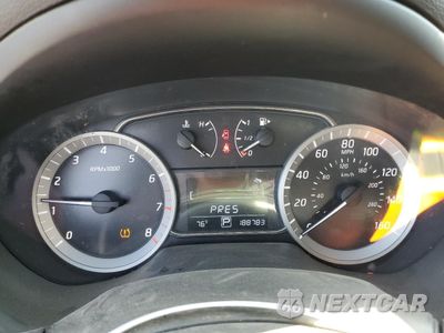 Zdjęcie 9 z 12 samochodu: 2014 NISSAN SENTRA S VIN:3N1AB7AP7EY222974 - miniatura