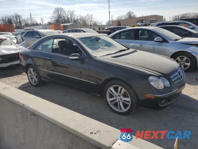 Czwarte zdjęcie samochodu z boku: 2007 MERCEDES-BENZ CLK 350 VIN:WDBTJ56H27F214028 - miniatura