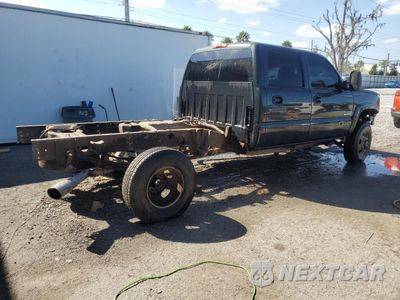 Trzecie zdjęcie samochodu z tyłu: 2003 CHEVROLET SILVERADO K3500 VIN:1GCJK33103F207512 - miniatura