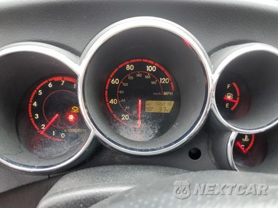 Zdjęcie 9 z 13 samochodu: 2004 TOYOTA COROLLA MATRIX XR VIN:2T1KR32E14C187995 - miniatura