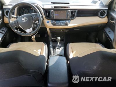 Zdjęcie 8 z 15 samochodu: 2018 TOYOTA RAV4 HV LE VIN:JTMRJREV5JD156655 - miniatura