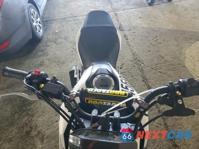 Piąte zdjęcie samochodu w środku: 2018 HONDA GROM VIN:MLHJC7519J5000666 - miniatura