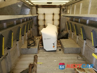 Zdjęcie 6 z 10 samochodu: 2018 FORD ECONOLINE E450 SUPER DUTY COMMERCIAL STRIPPED CHASSIS VIN:1FC3E4K69JDC32730 - miniatura
