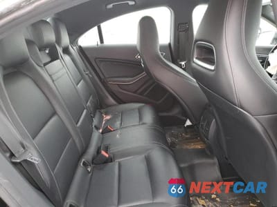 Zdjęcie 10 z 12 samochodu: 2018 MERCEDES-BENZ CLA 250 4MATIC VIN:WDDSJ4GB4JN592629 - miniatura